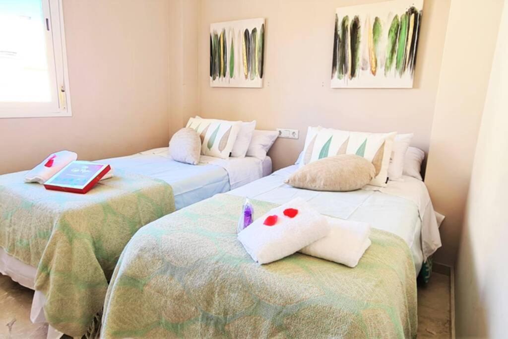 Ferienwohnung Luxury Penthouse With Ocean Views &Private Jacuzzi Estepona Exterior foto